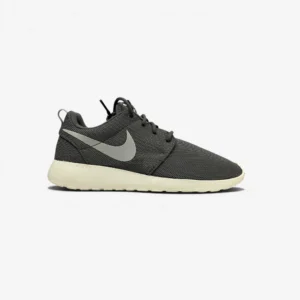 adidas roshe one.,.